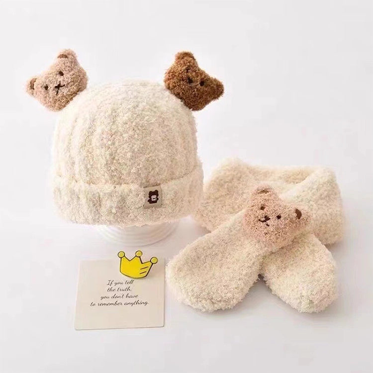 Chapeaux et écharpes en peluche